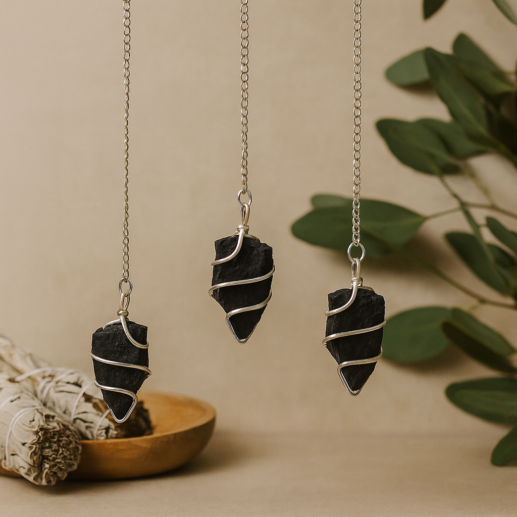 Pendule en cristal d'agate noire brut