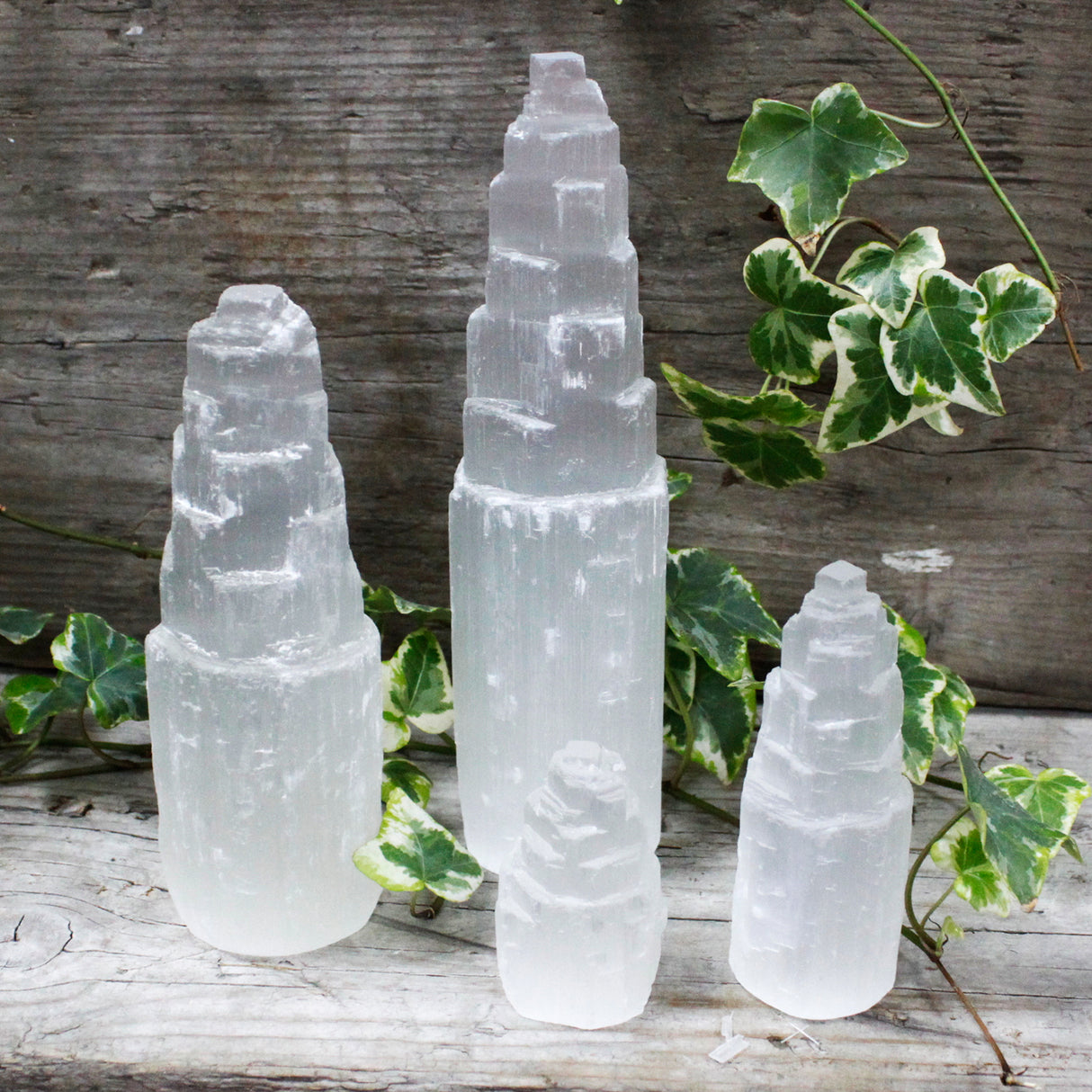 Кристална кула от селенит – 15 см