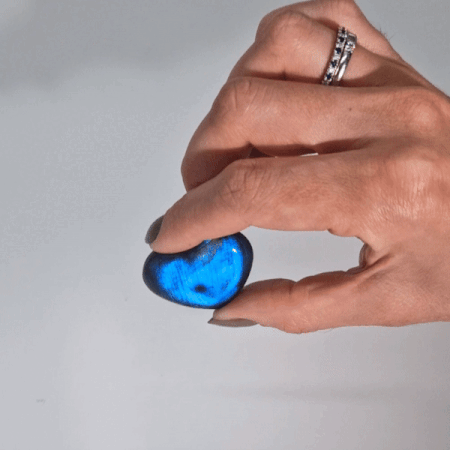 Labradorita Corazón, 40 mm, 25 g, Madagascar