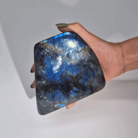 Labradorit Özel Taş Madagaskar 900-1100g