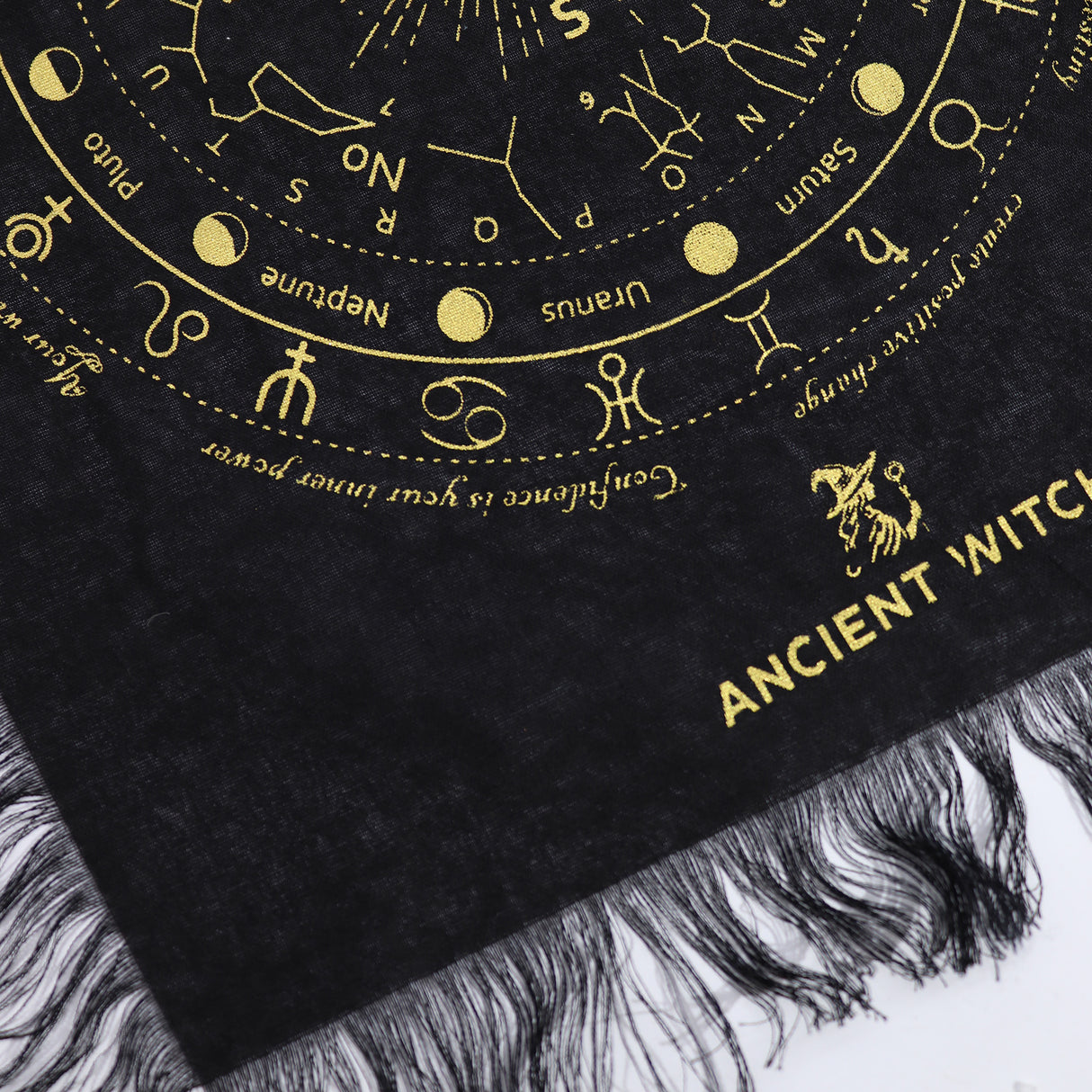 Ancient Witch Pendulum Divination Cloth - All Seeing Eye - Black & Gold