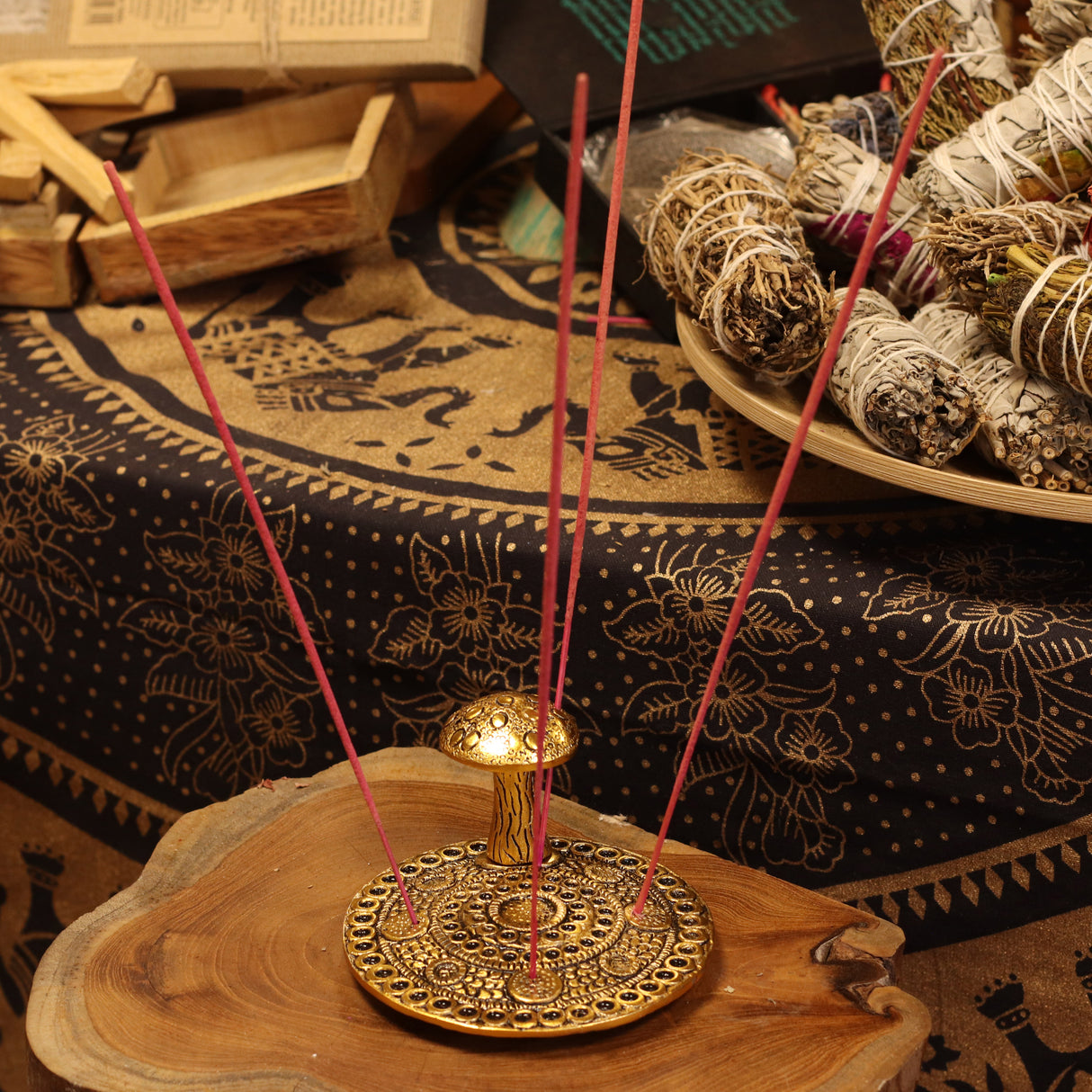 Porte-encens champignon en laiton antique plateau mandala