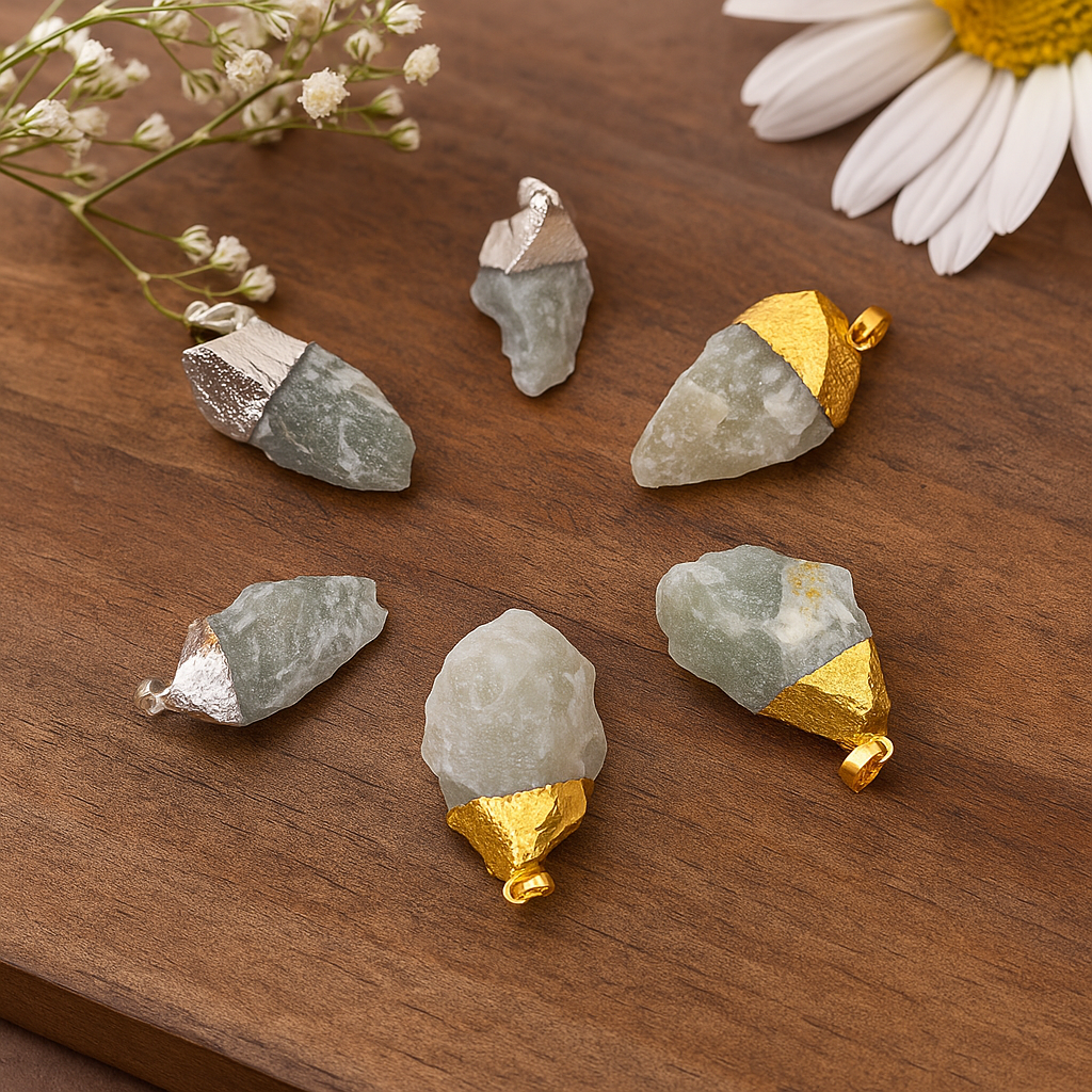 Prívesky z jadeitu pozlátené a postriebrené 6 rôznych druhov