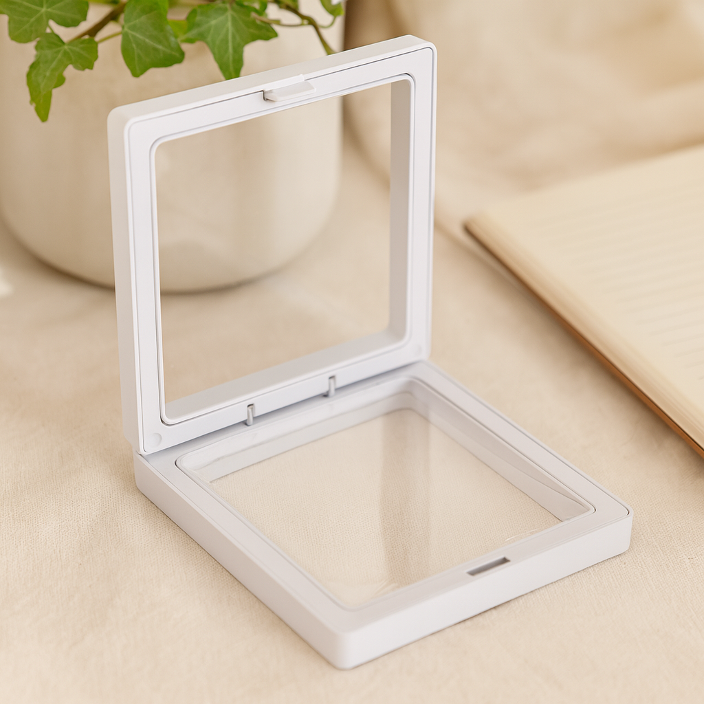 3D lebegő kijelzőkeret 11x11cm fehér