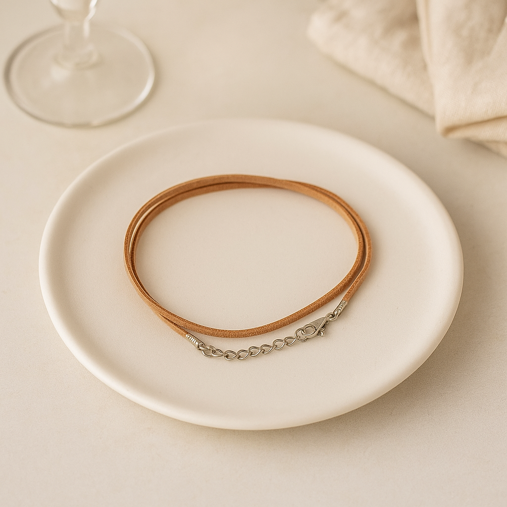 Faux suède kettingkoord, 2.5mm 55cm tan