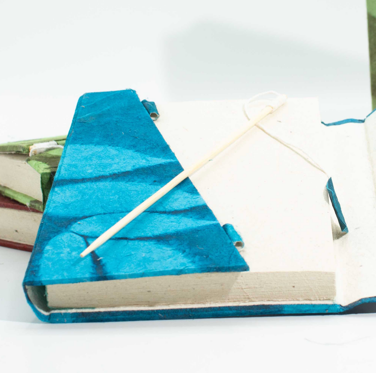 Lokta Bold Floral Bamboo Lock Notebook Medium 15X12Cm 45 Leaves Mustard Brown