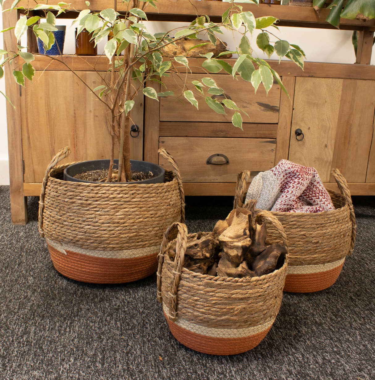 Velike košare od slame i morske trave - prirodne i narančaste - set od 3