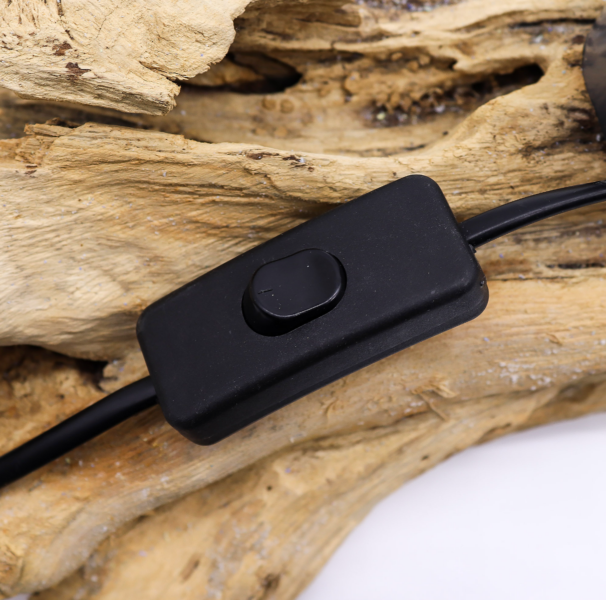 Лампа DriftGlow с хлопковым абажуром кремового цвета