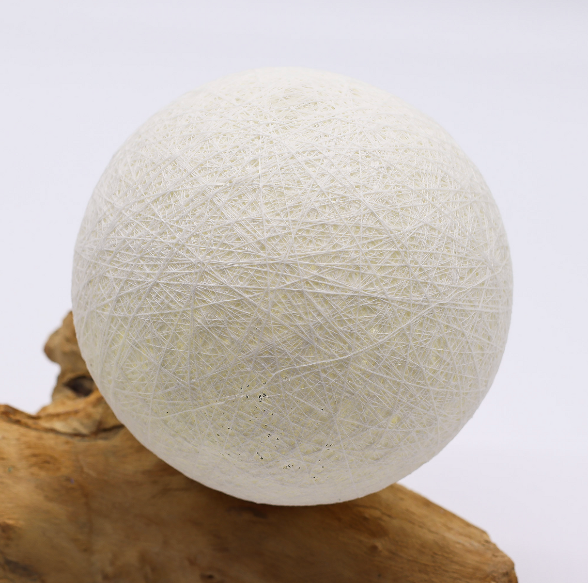 Лампа DriftGlow с абажуром из хлопка Luna цвета слоновой кости