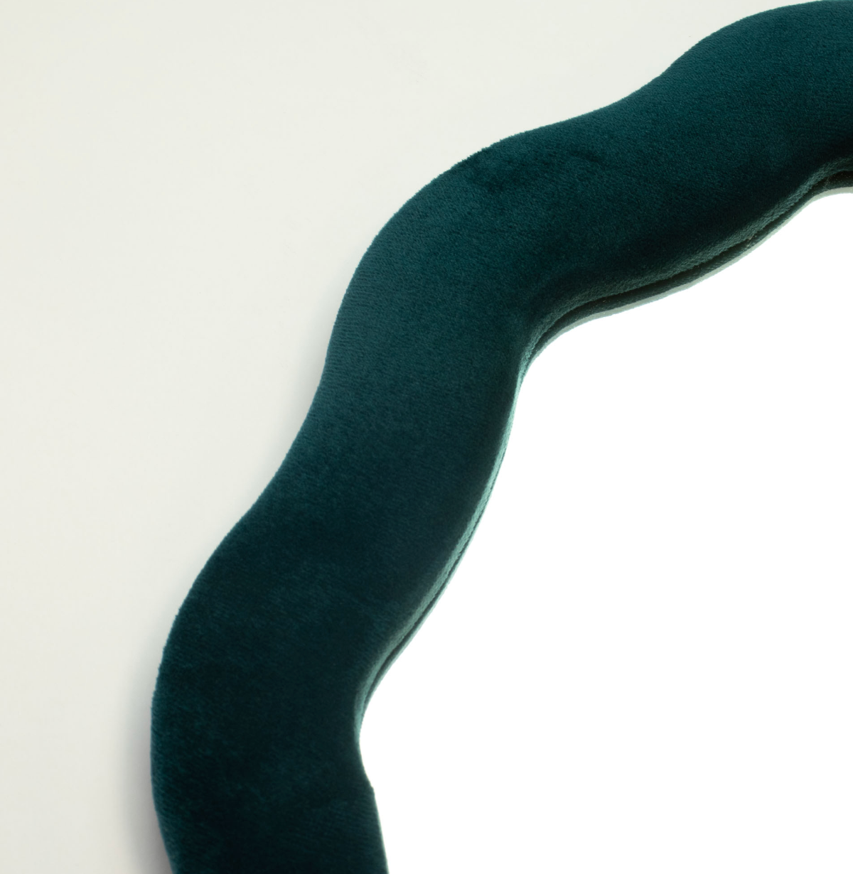 Soft Squiggly Mirror Oval Pebble Royal Teal 20 5X32 5X2 3Cm