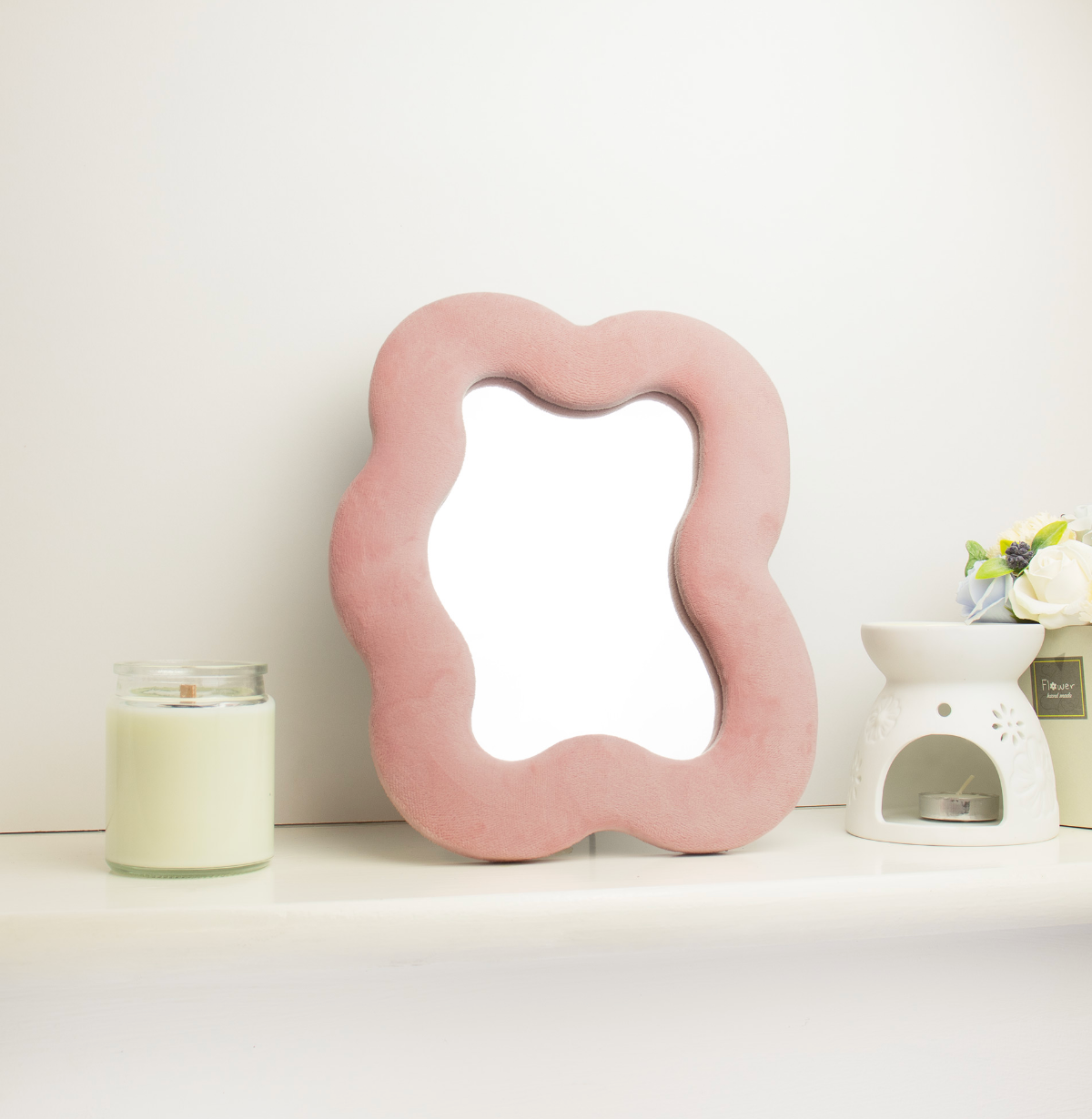 Soft Squiggly Mirror Square Pebble Rose Blush 22 5X27X2 3Cm