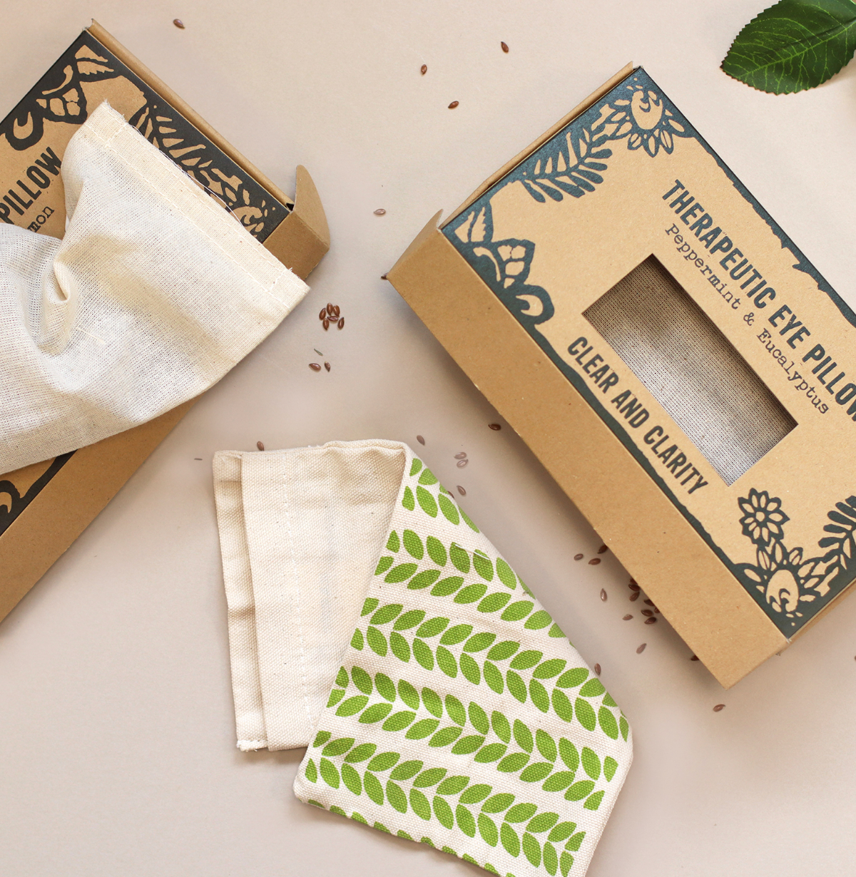 Agnes Cat Eye Pillow Clear Clarity 1