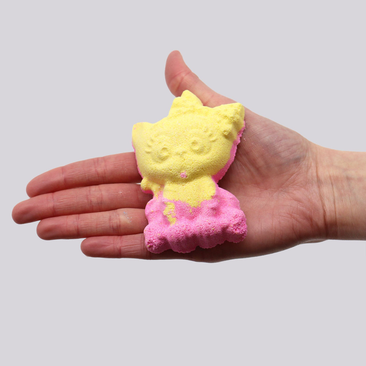 Bath Bomb Foaming Cat Shaped Banana Scented 80g