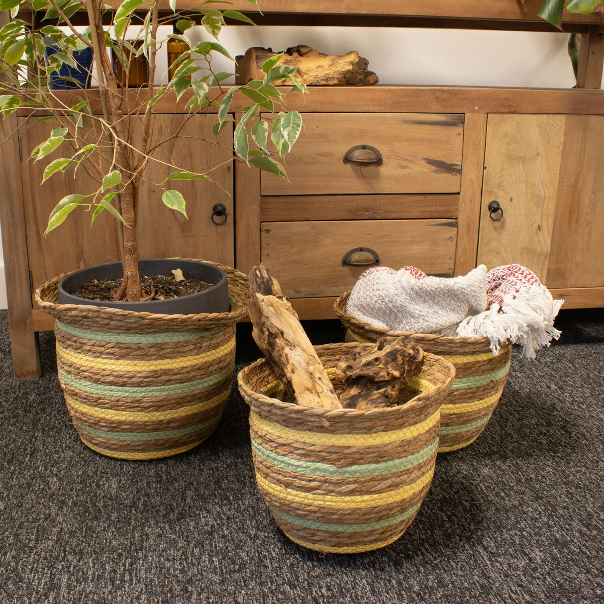 Meriheinä- ja olkikori maljakon muotoisina – luonnollinen keltainen ja vihreä – 3 kappaleen setti