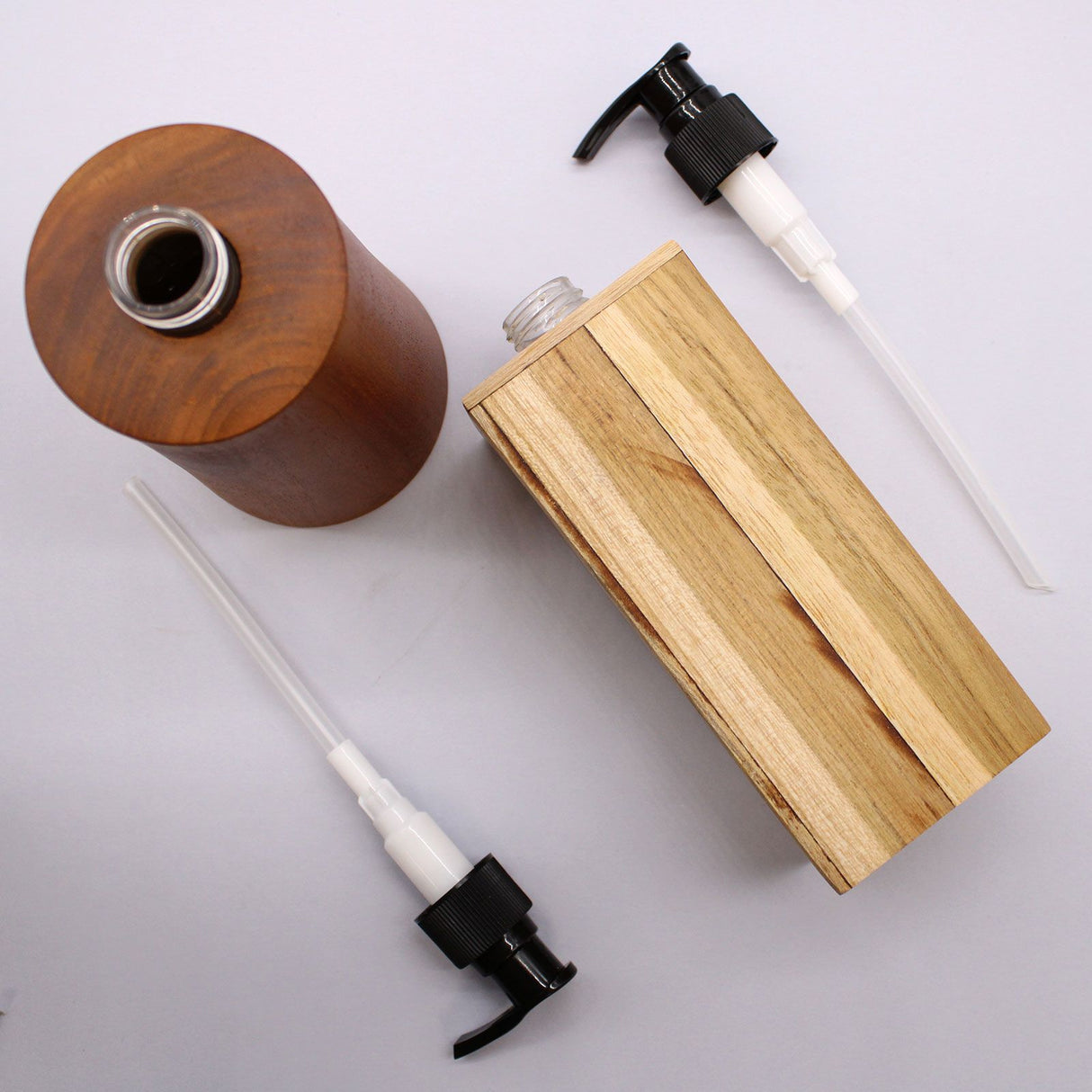 Dávkovač mydla prírodné drevo tekového dreva Taper