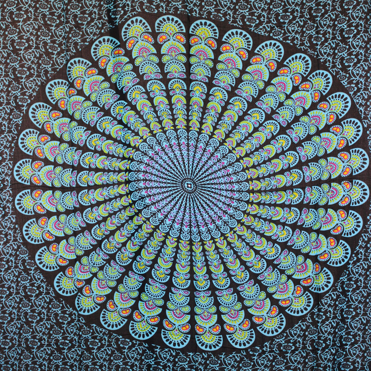 Мандала саронг с дизайном павлина из вискозы Бали