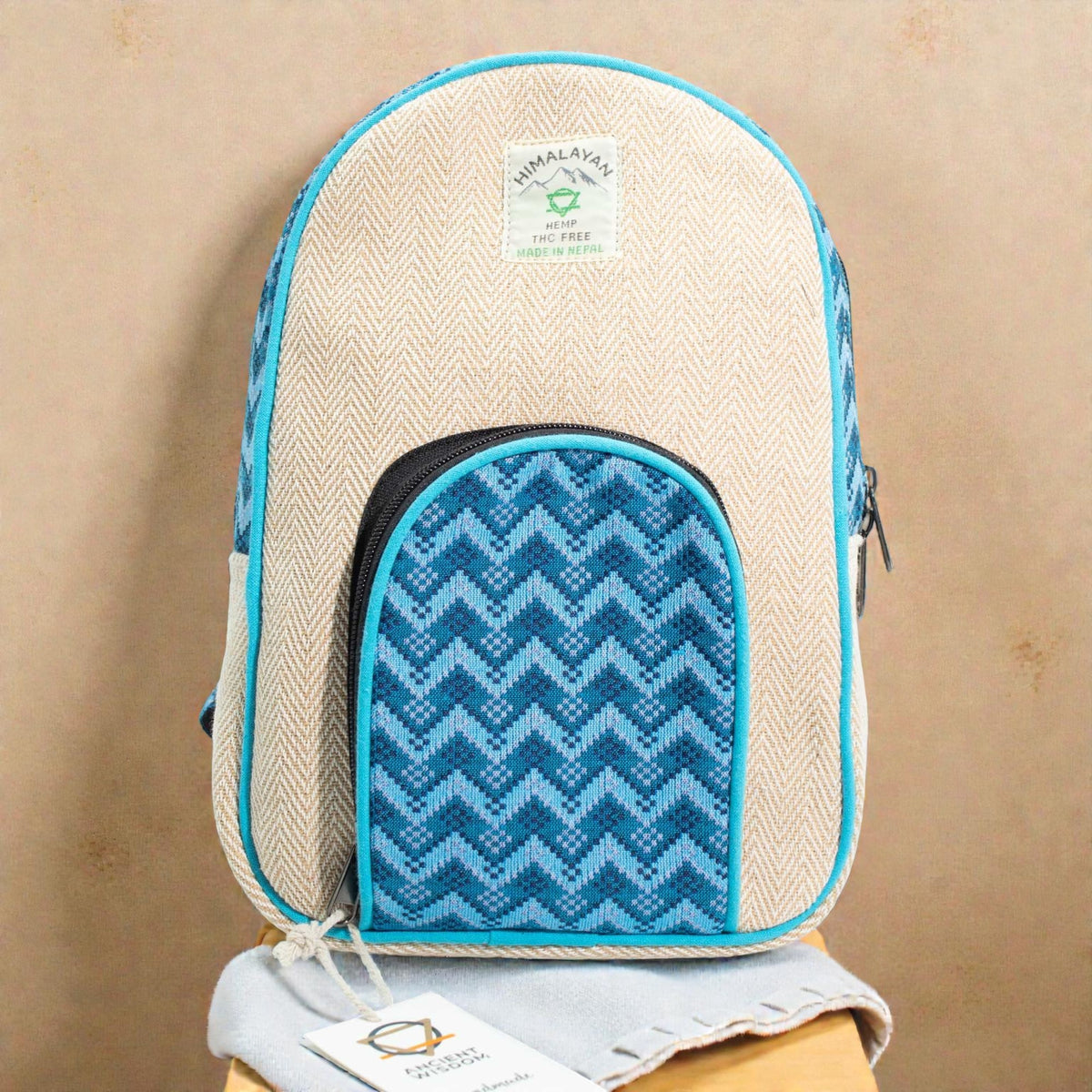 Medium Kathmandu Backpack – Dhaka Design (30x21x9cm)