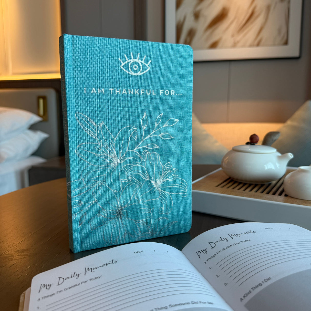 Blue Gratitude Journal with Silver Lining – 120 pages – I am Thankful For