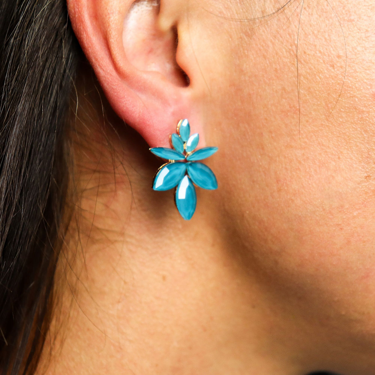 Teal Green Glass Floral Stud Earrings Gold-Tone