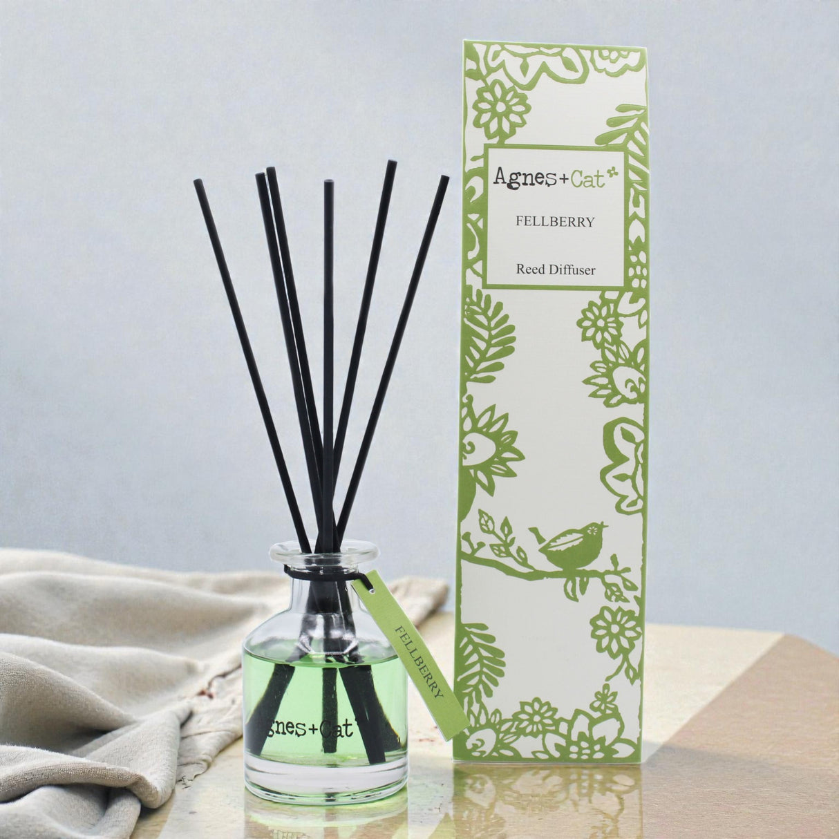 140ml difuzér s tyčinkami – Fell Berry