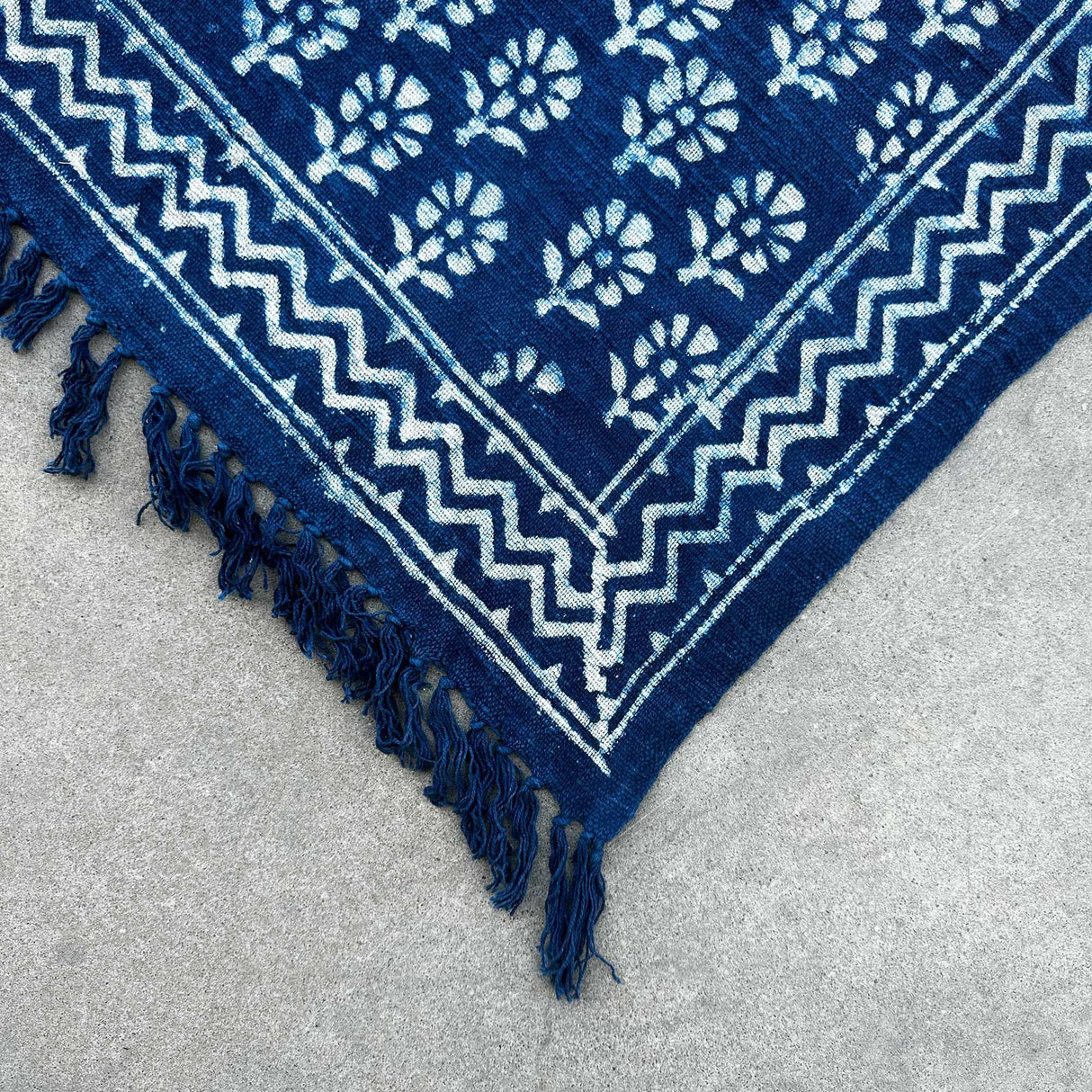 Çivit El Yapımı Atkı Chhota Çiçek 170x120cm