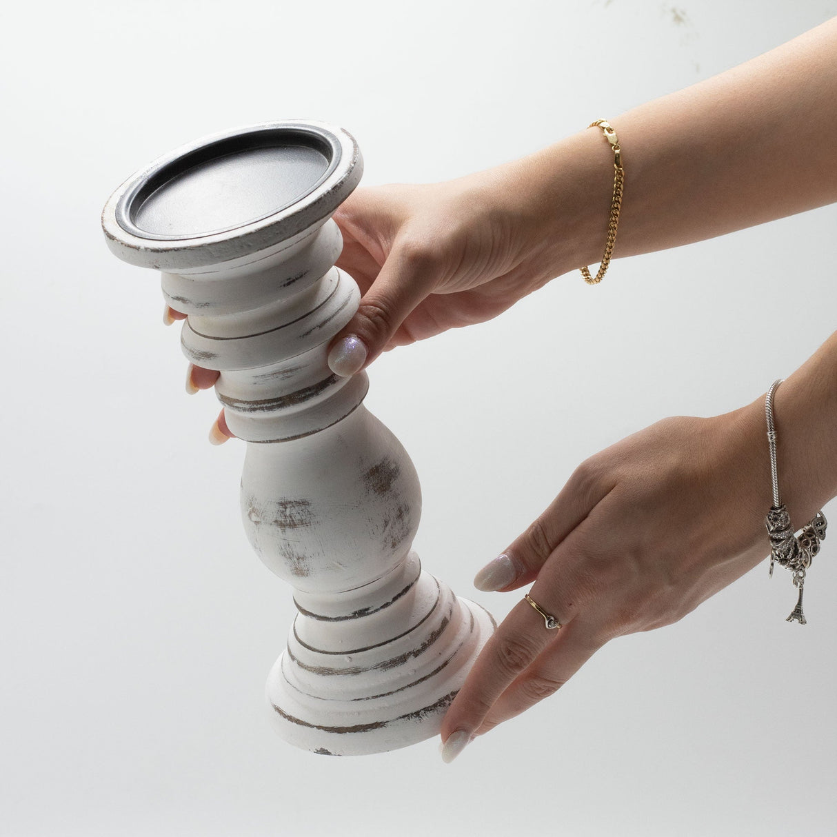 Small Whitewashed Mango Wood Candle Holder - Vintage Distressed Finish, 23x10cm - SHAMTAM.COM