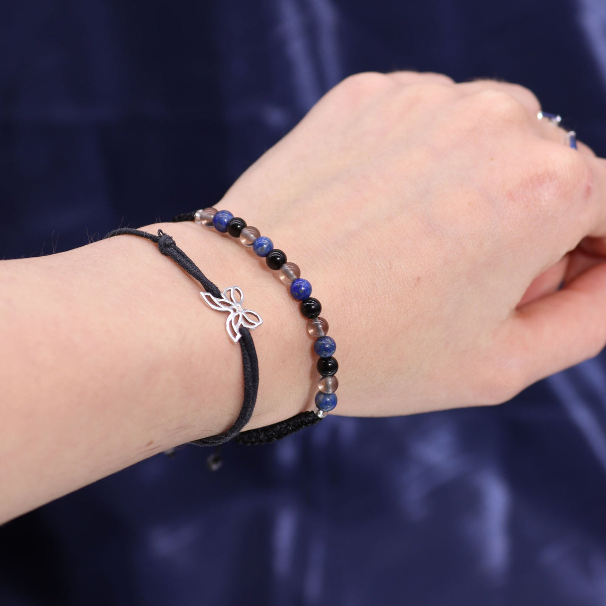 Scorpio Zodiac Crystal Candle & Gemstone Bracelet Set - Obsidian Dark Coffee Scent with Smoky Quartz, Lapis Lazuli, and Black Obsidian - SHAMTAM.COM