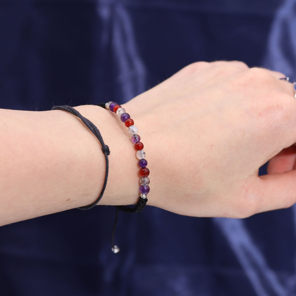 Virgo Zodiac Crystal Candle & Gemstone Bracelet Set – Aromatic Self - Care Gift with Amethyst, Carnelian, Moss Agate - SHAMTAM.COM