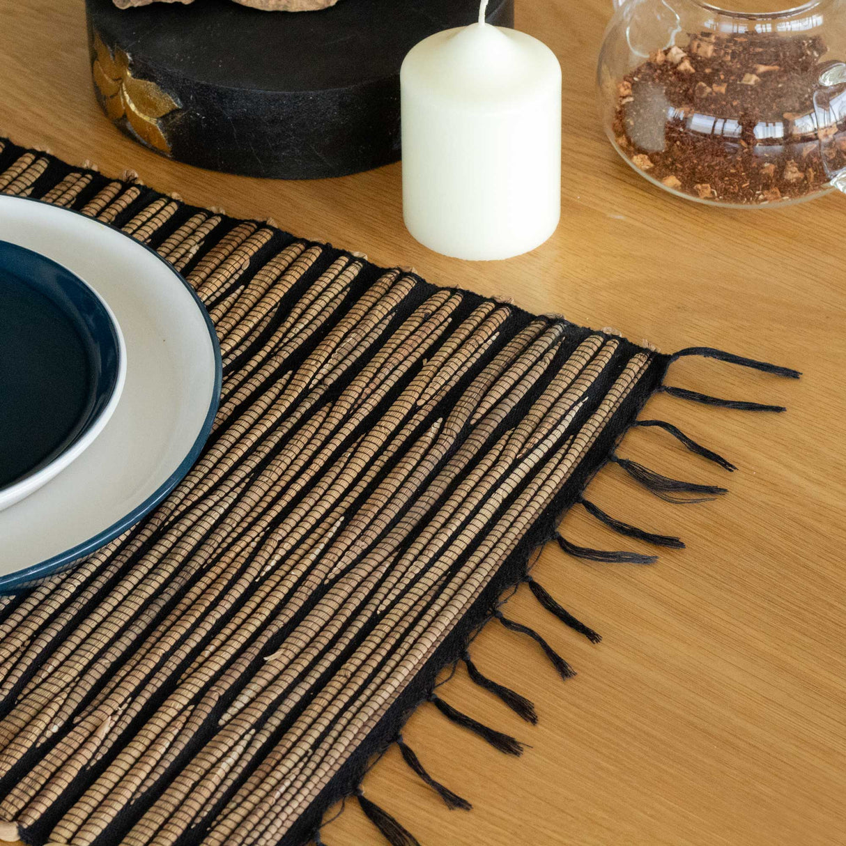 Water Hyacinth Natural Placemat - Black Tiger with Fringe - SHAMTAM.COM