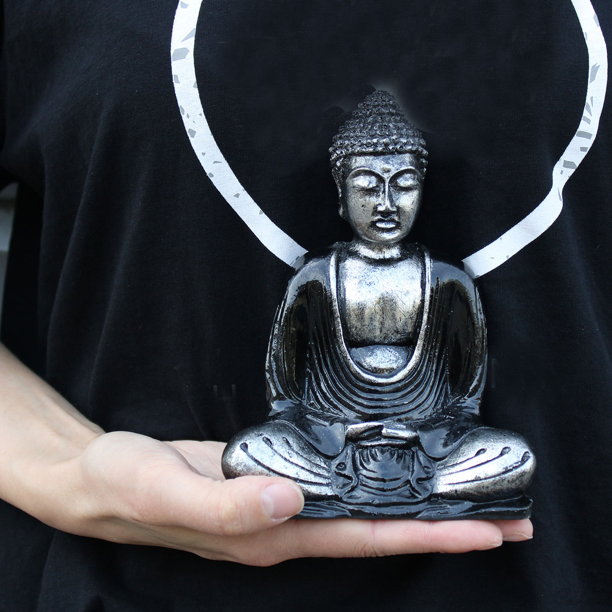 Meditasyon Yapan Buda Heykeli Siyah ve Gri Reçine Orta