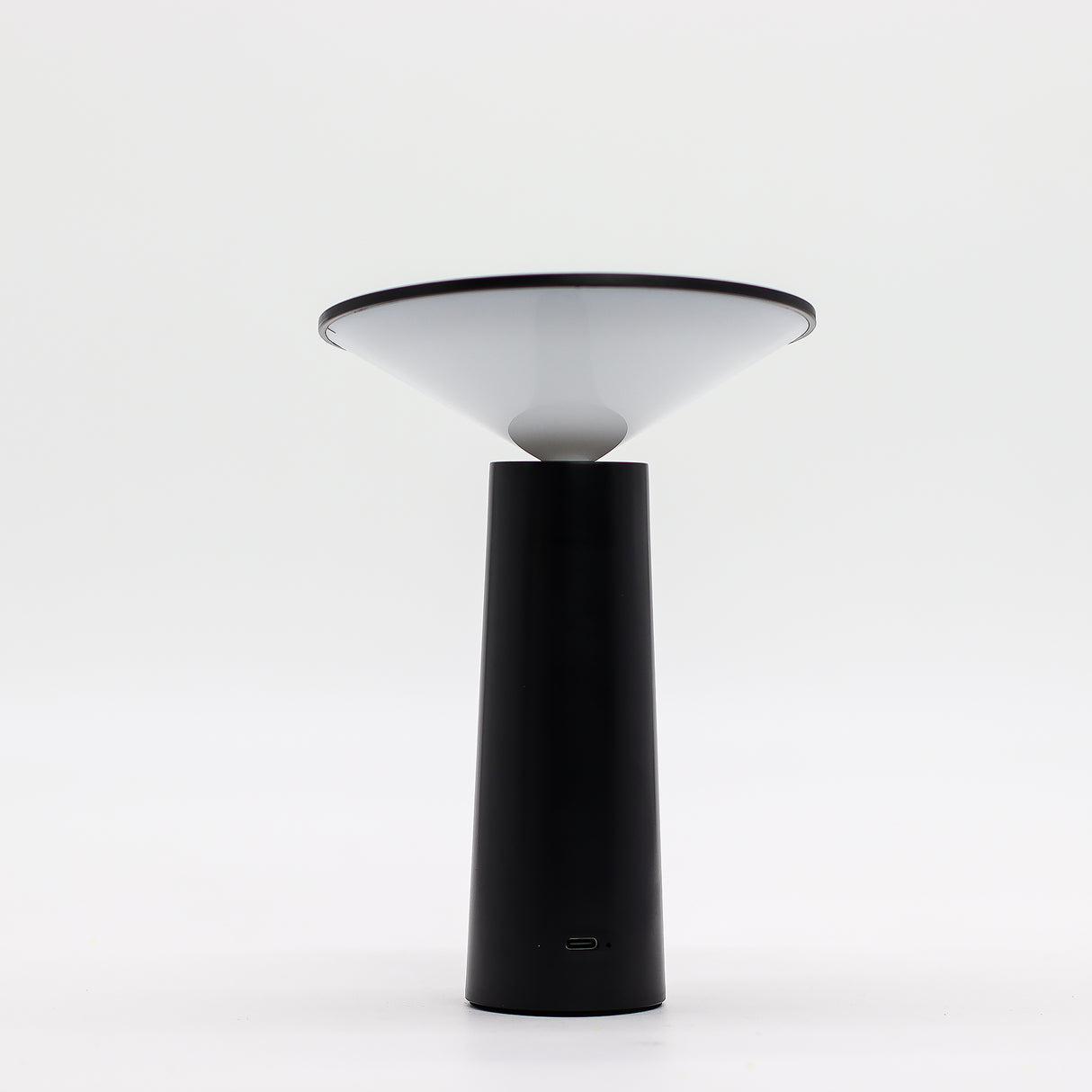 Matte Black Mushroom Touch Dimmable USB‑C Table Lamp
