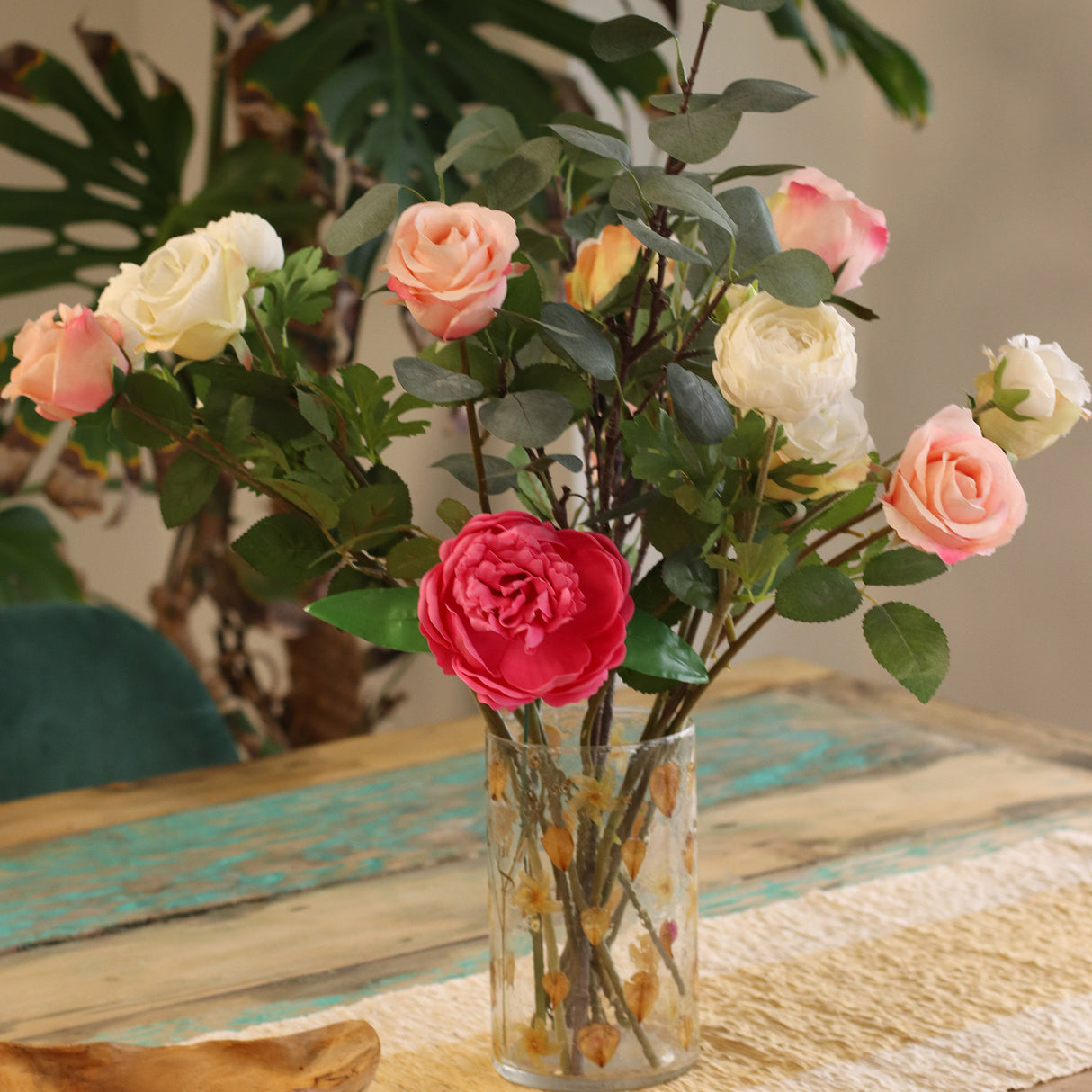 Bougeoir vase en verre recyclé avec fleurs pressées 19x11 cm