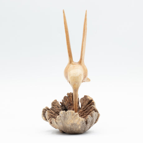 Scultura artigianale in legno Parasite - Colibrì che beve nettare