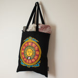 Ikonická klasická taška přes rameno - Zodiac Sun - černá 6oz