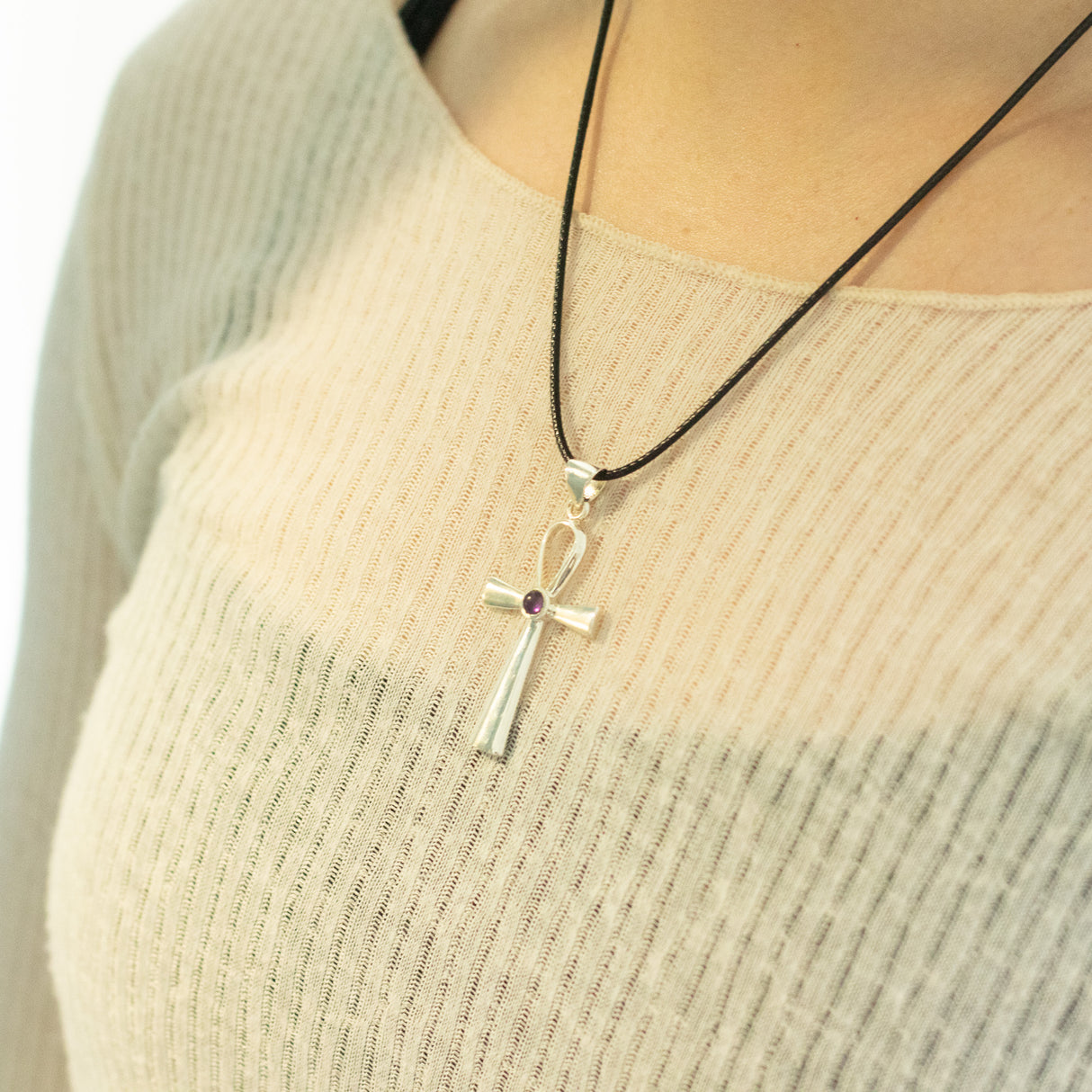 Indický náhrdelník s duchovním motivem - stříbrem pokovený (šňůra 45 cm) - Ankh, symbol věčného života