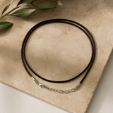 Cordón de algodón encerado para collar, 2 mm, 55 cm, color marrón oscuro