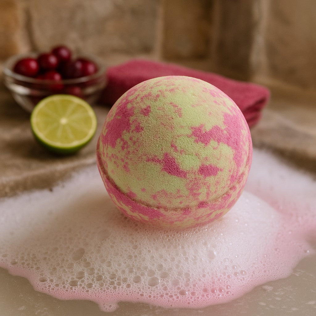 Šumivá koupelová bomba Brusinka Limetka 180g
