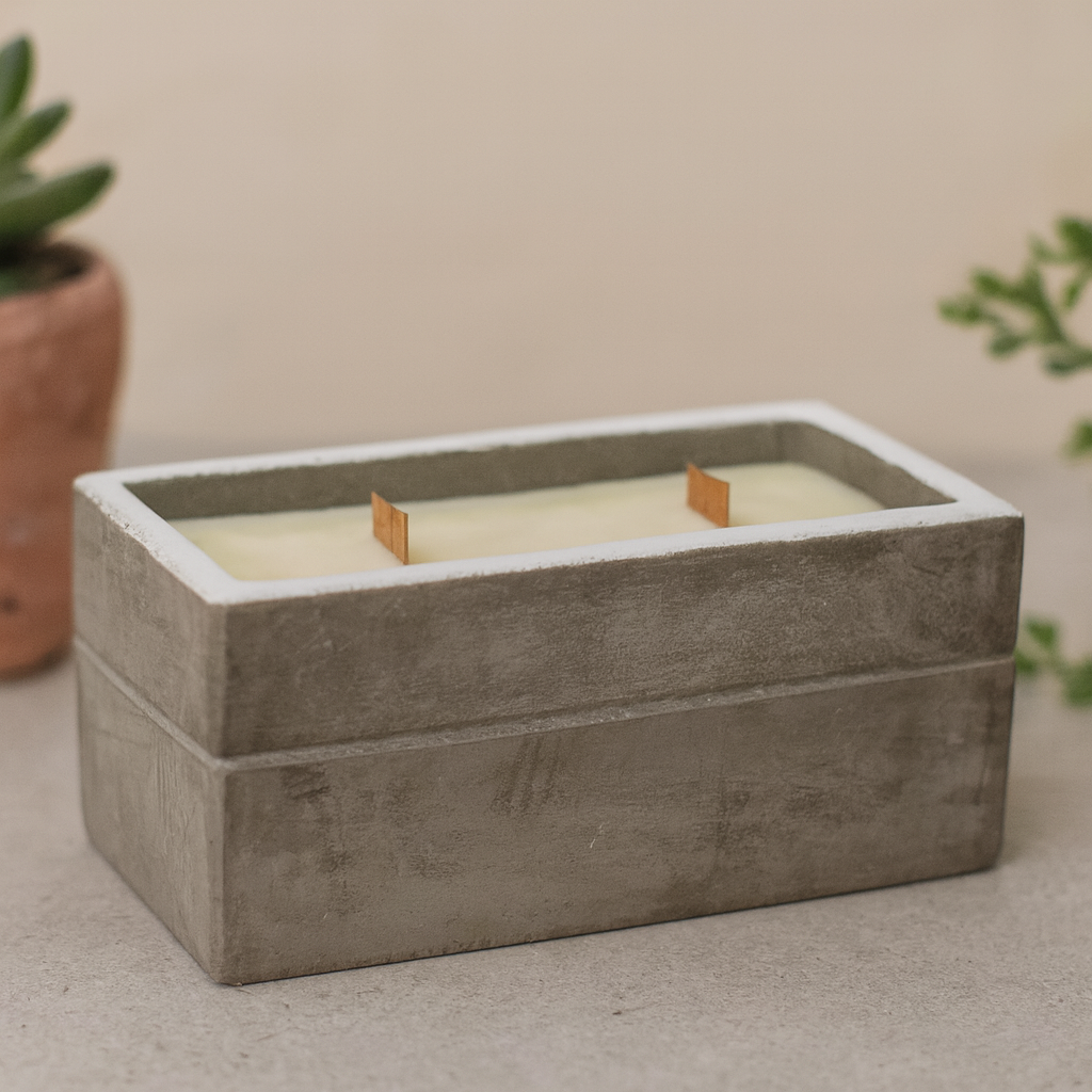 Scented Candle Spiced South Sea Lime Wooden Wick