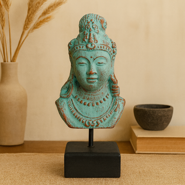 Sculpture princesse javanaise, cuivre vert antique sur socle