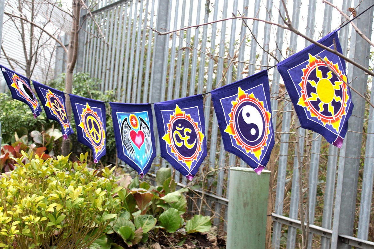 7 Flags Banner - Love in the Center - SHAMTAM.COM