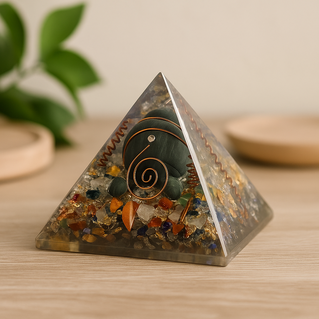 Orgonitová pyramida krystal měděná želva, 60mm