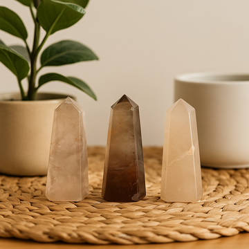 Naturlig røykkvarts krystall obelisk spiss 5 cm