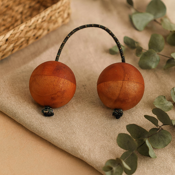 Suar Wood Percussion Shaker – Forest Kasaka
