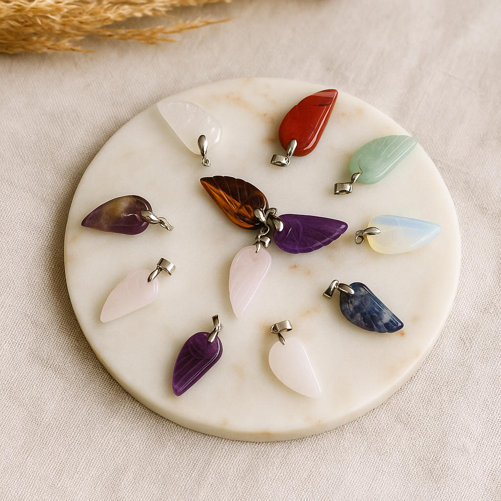 Přívěsky andělských křídel z drahých kamenů 12 kusů 28x15mm