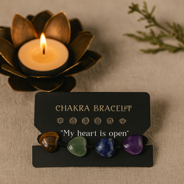 Bracelet en cordon de pierres chakra, cœurs