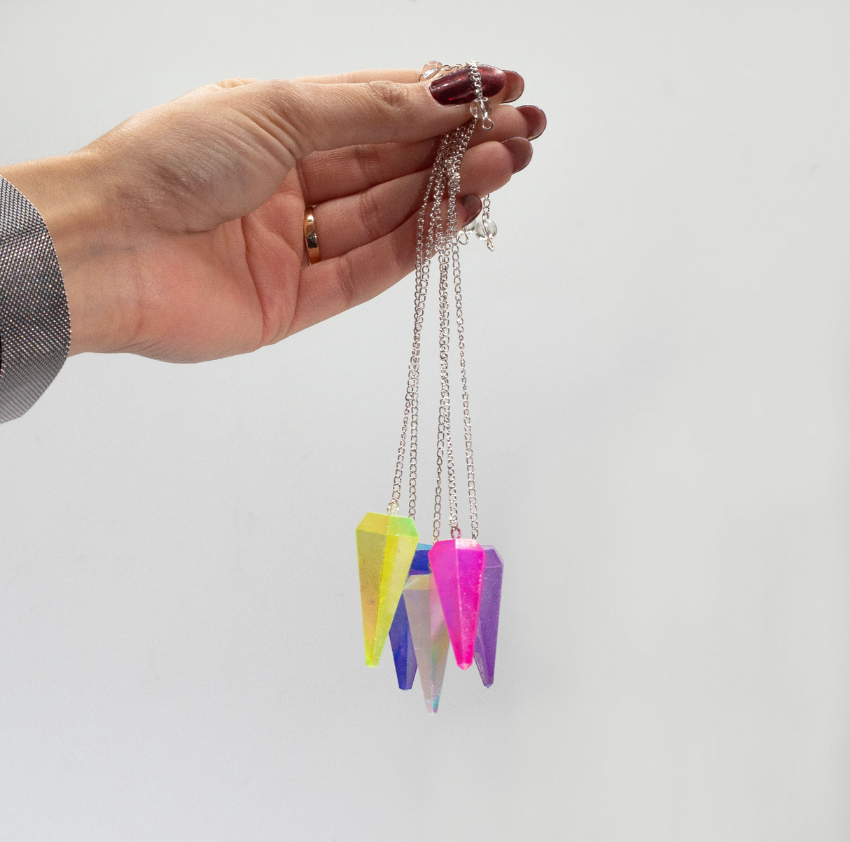 Six Sided Pendulum Aurora Crysta Angel White 4Cm