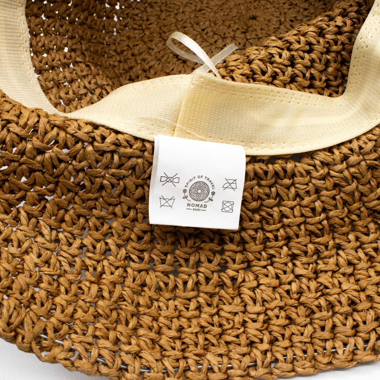 Шляпа Nomad Sari Floppy из соломы с широкими полями – натуральный кофейный цвет