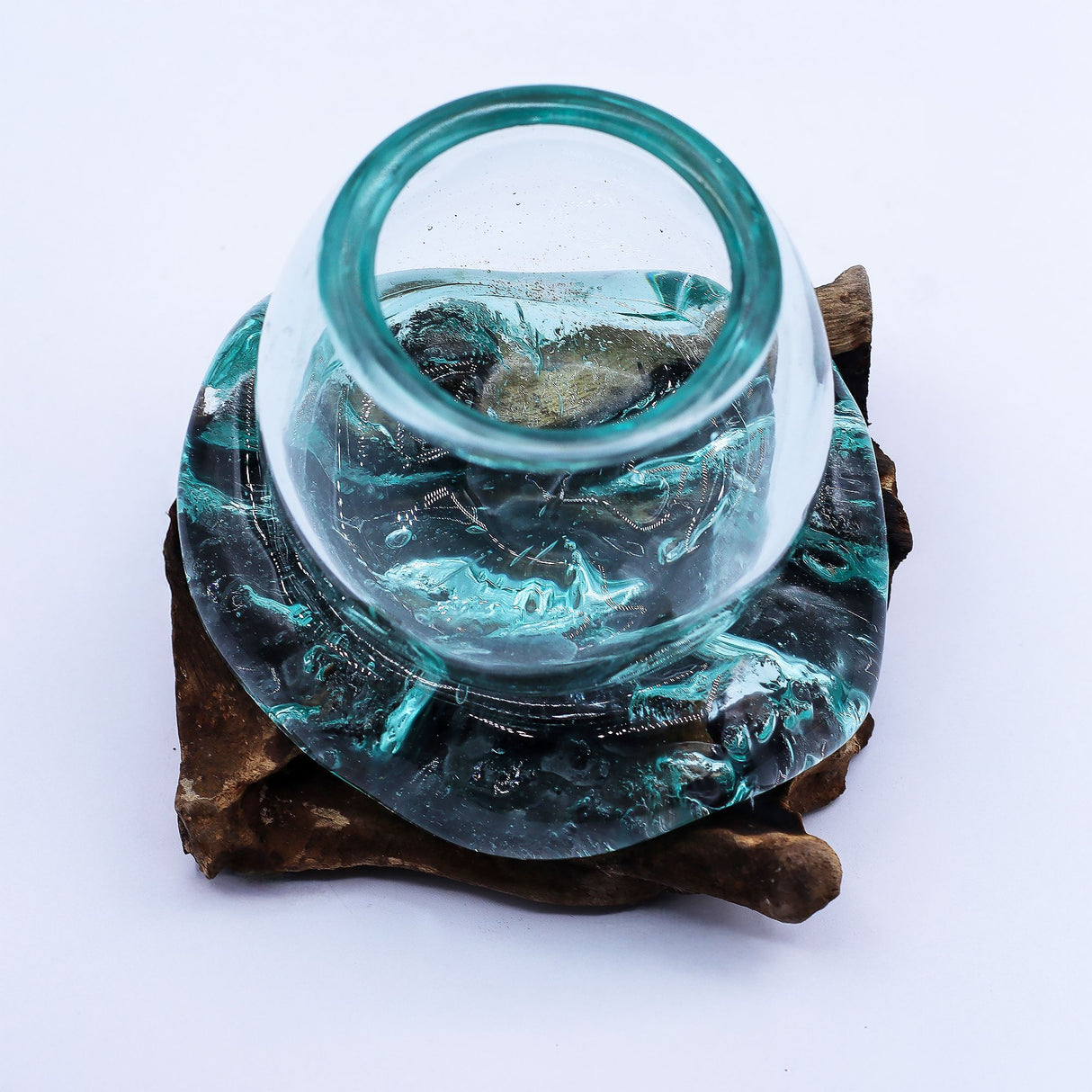 Mini Aquário de Peixe Dourado de Vidro Fundido sobre Madeira 20cm