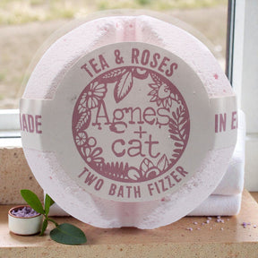 Agnes + Cat Bath Fizzer – Tea and Roses