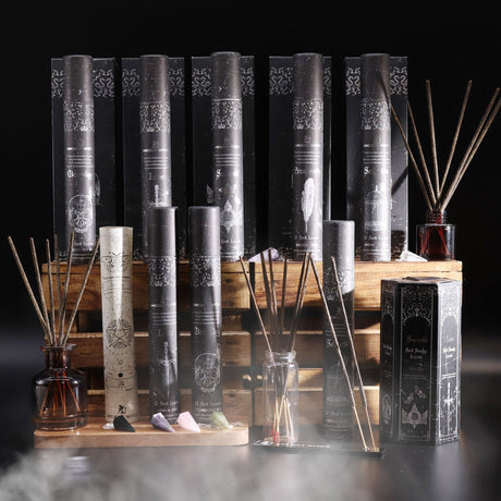 Pyramid Shape Display Incense – Set of 5 Ancient Witch Scents & Spells